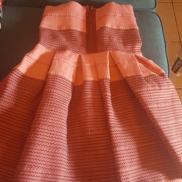 Venus strapless skater - Picture 4 of 4