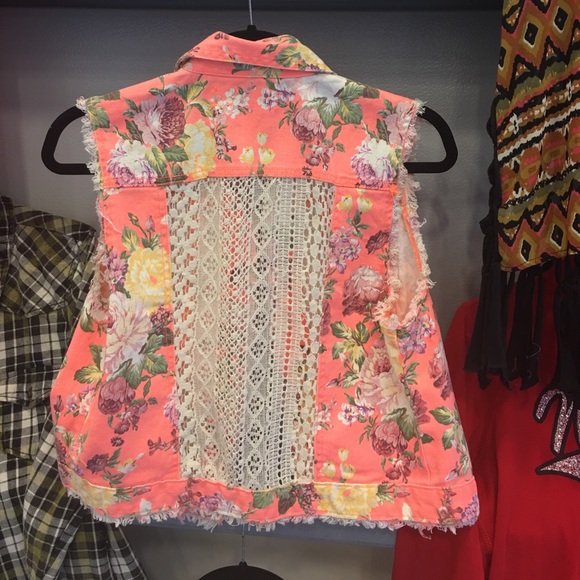 WYLD HART vest - Picture 2 of 2