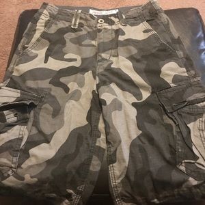 Camo American eagle cargo shorts