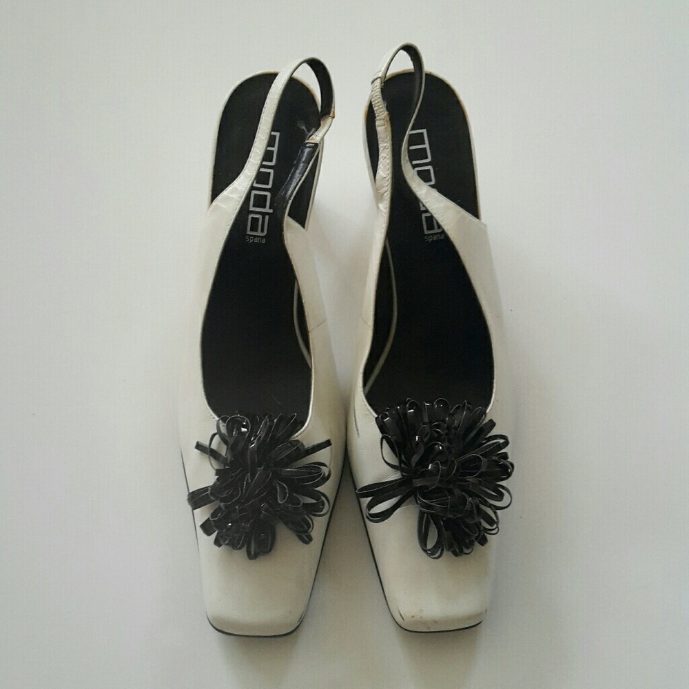 Moda Spana Slingbacks