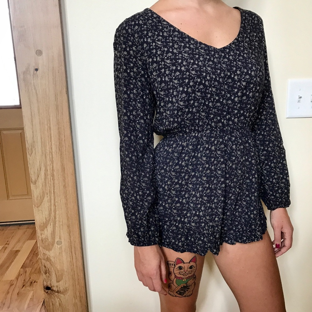 Long-sleeved romper