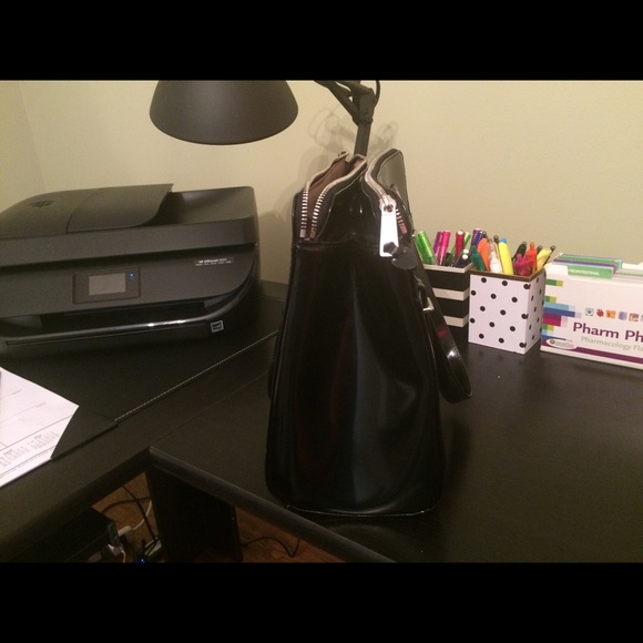 Ralph Lauren medium sized business bag/ tote! - Picture 4 of 8