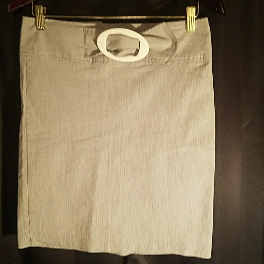 White and Gray Strpied Skirt Size 5