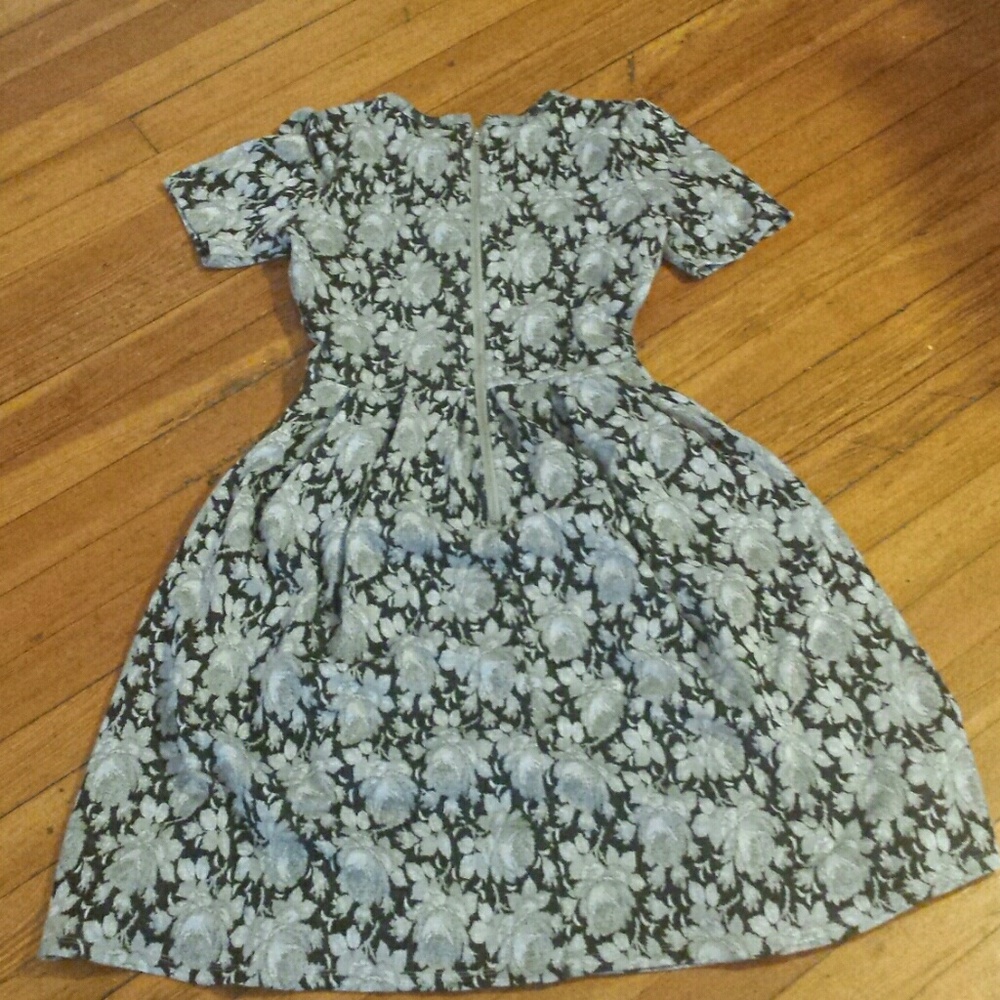 🌺So Sweet Saturday Sale! LulaRoe Amelia Dress