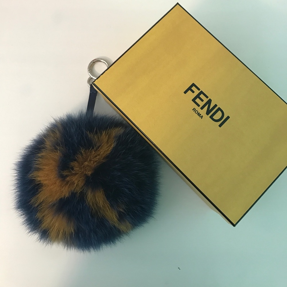 FENDI ABC CHARM!!!!