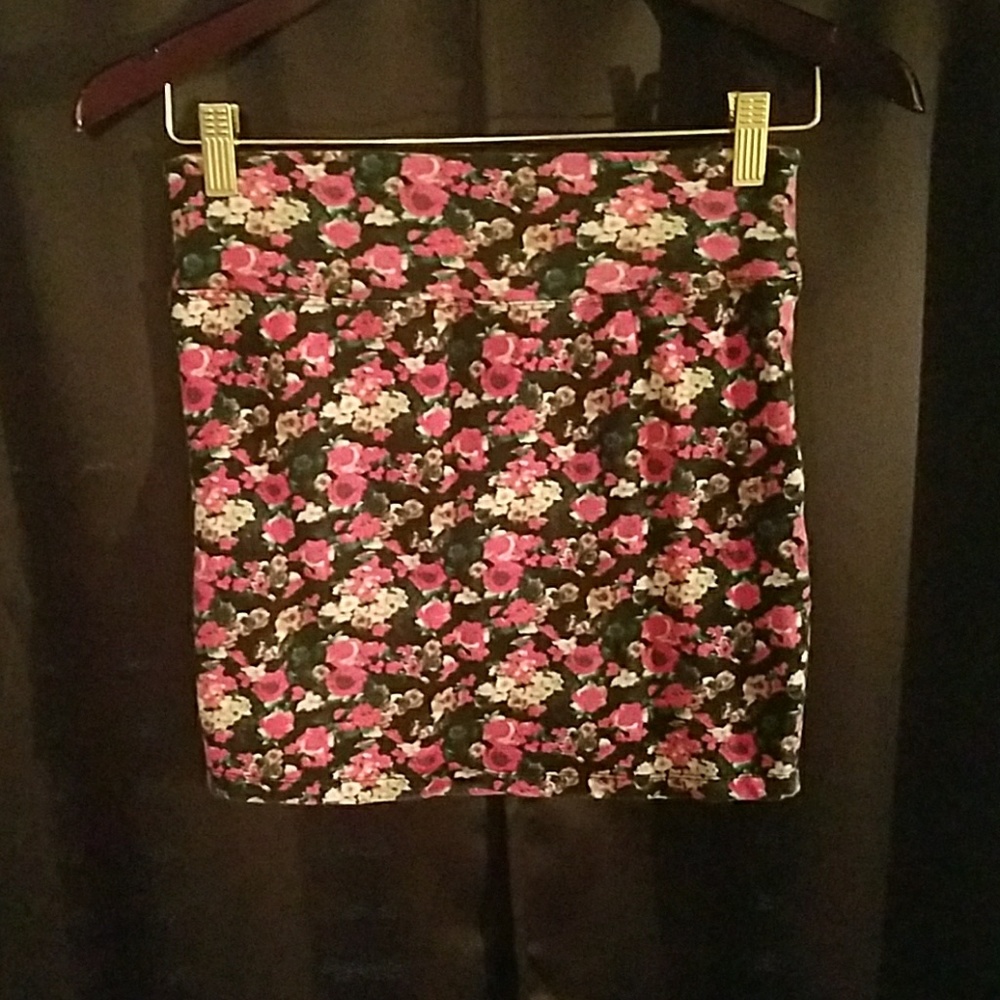 Medium Floral Mini Skirt