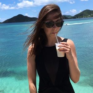 Meet your Posher, Alexis