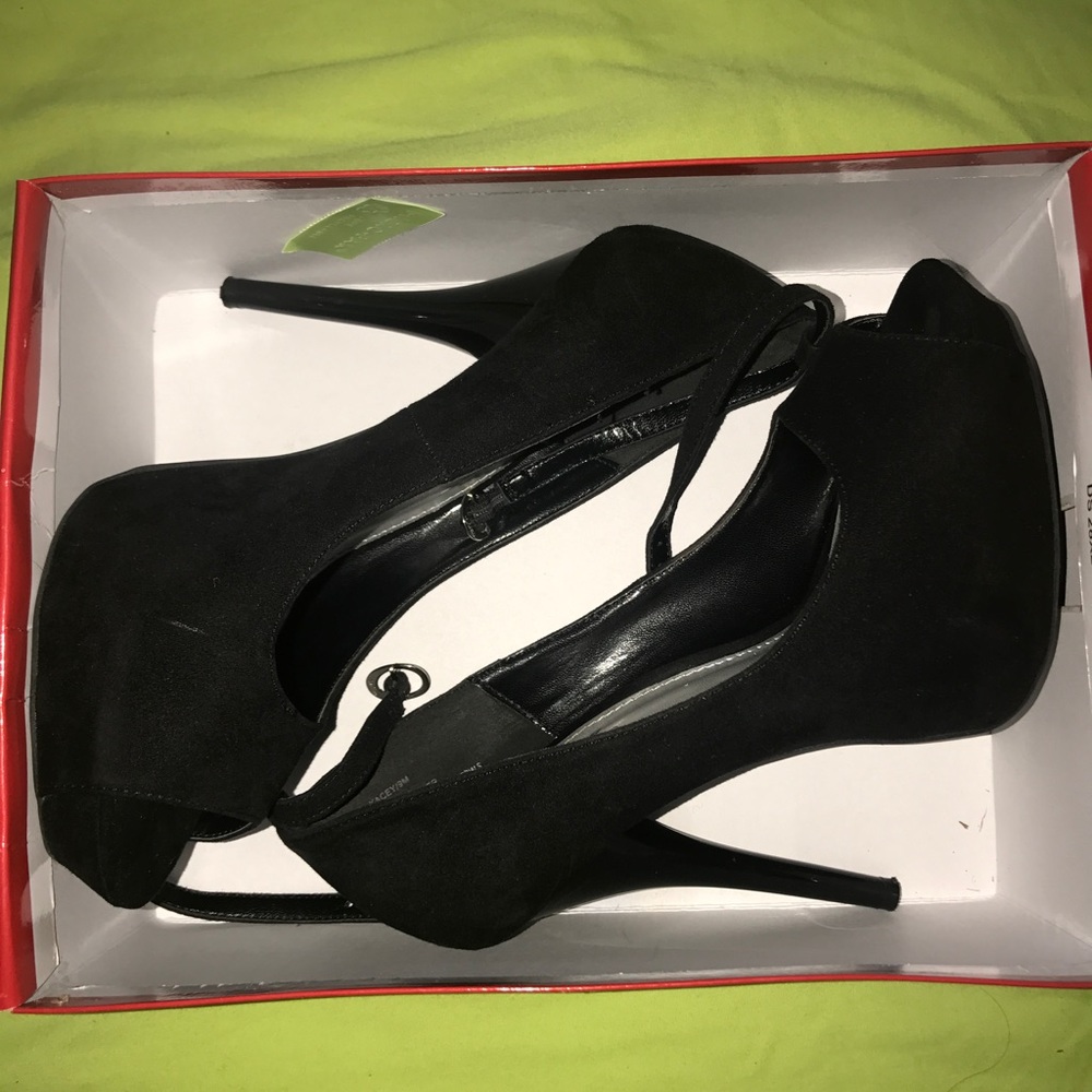 OPEN TOE HEELS