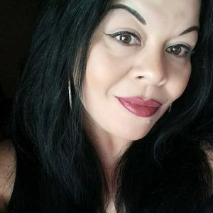 Meet your Posher, Debra