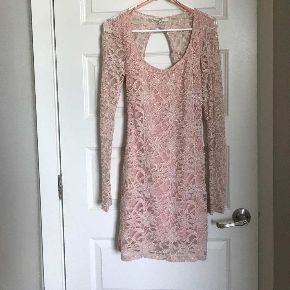 Arden B form fitting dress- medium
