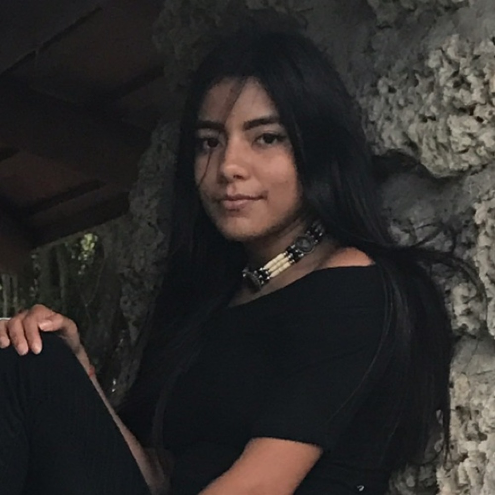 Meet your Posher, Nicole