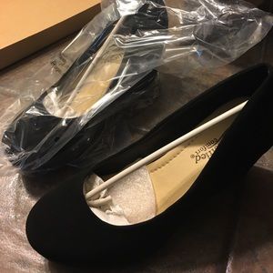 Cityclassified comfort brand black wedges