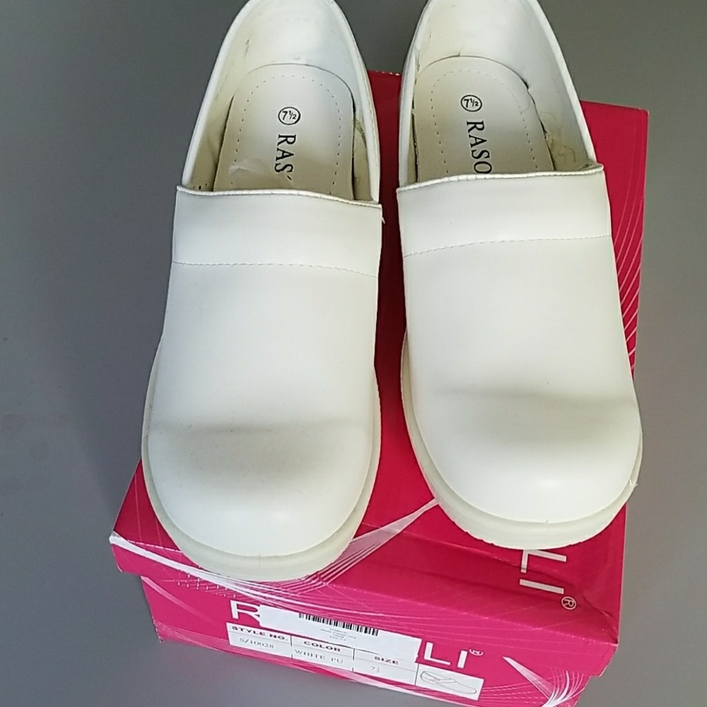 Rasolli Nurse Clogs