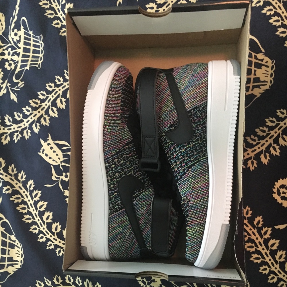 Nike ultra flyknit hi tops