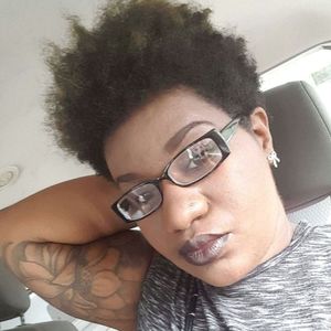 Meet your Posher, Nika