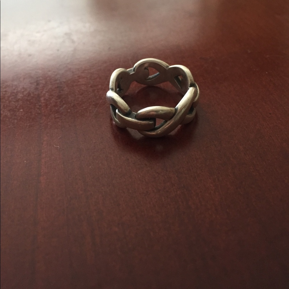SOLD ‼️James Avery Infinity Ring