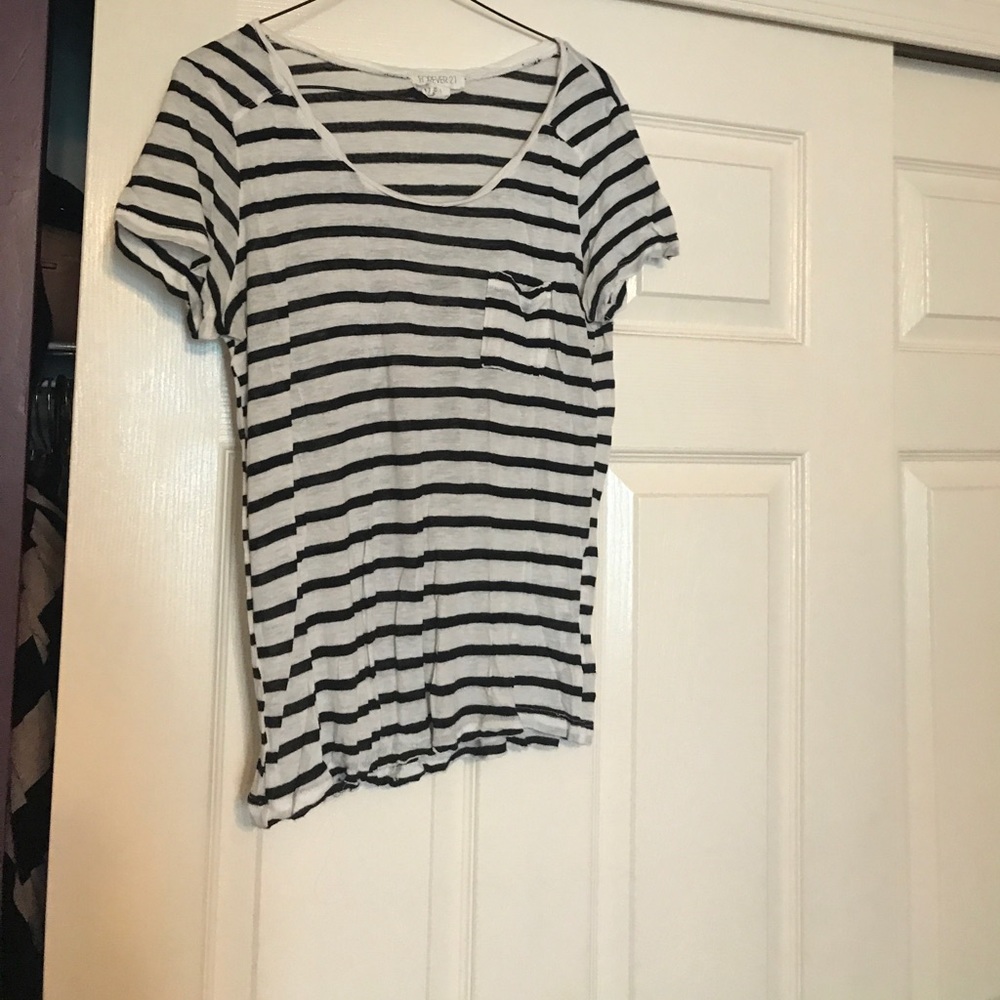 Forever 21 tshirt
