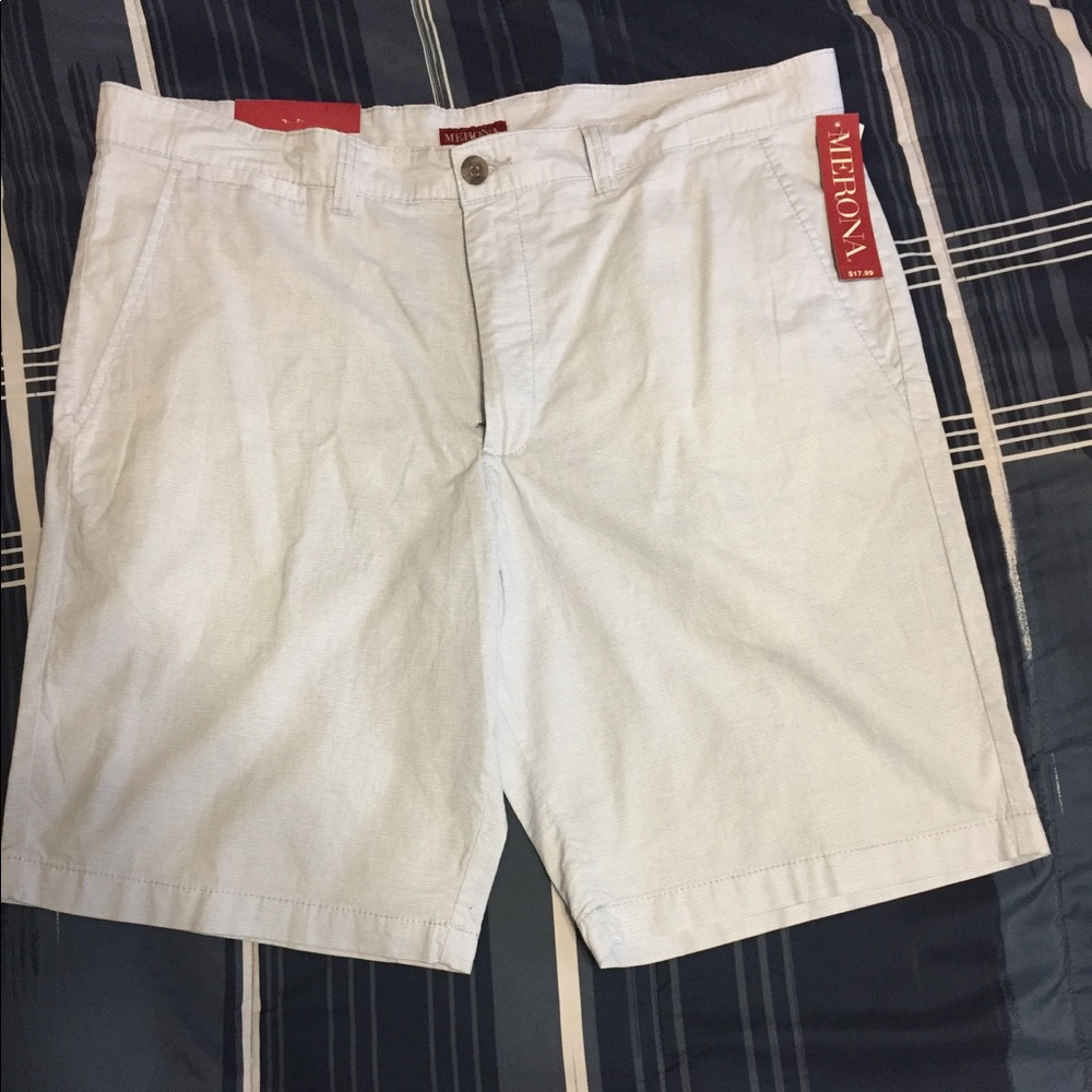 Men's Merona casual shorts.