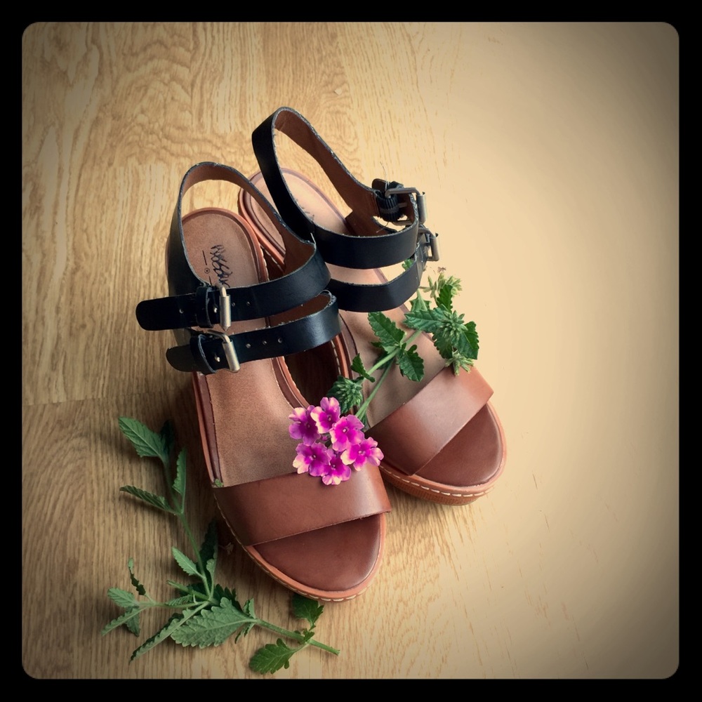 💥🎉 SALE!!! 💥🎉🎊 Brown platform sandals