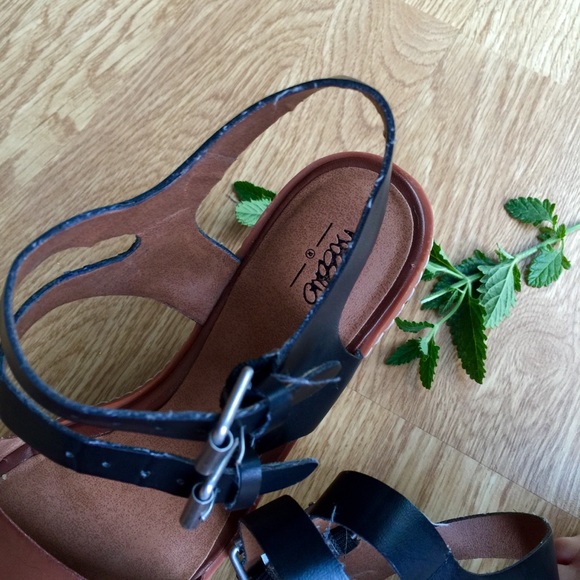 ๐ฅ๐ SALE!!! ๐ฅ๐๐ Brown platform sandals - Picture 5 of 5