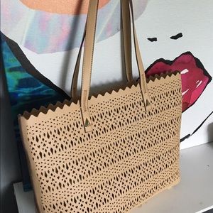 Stella and Dot Avalon Tote