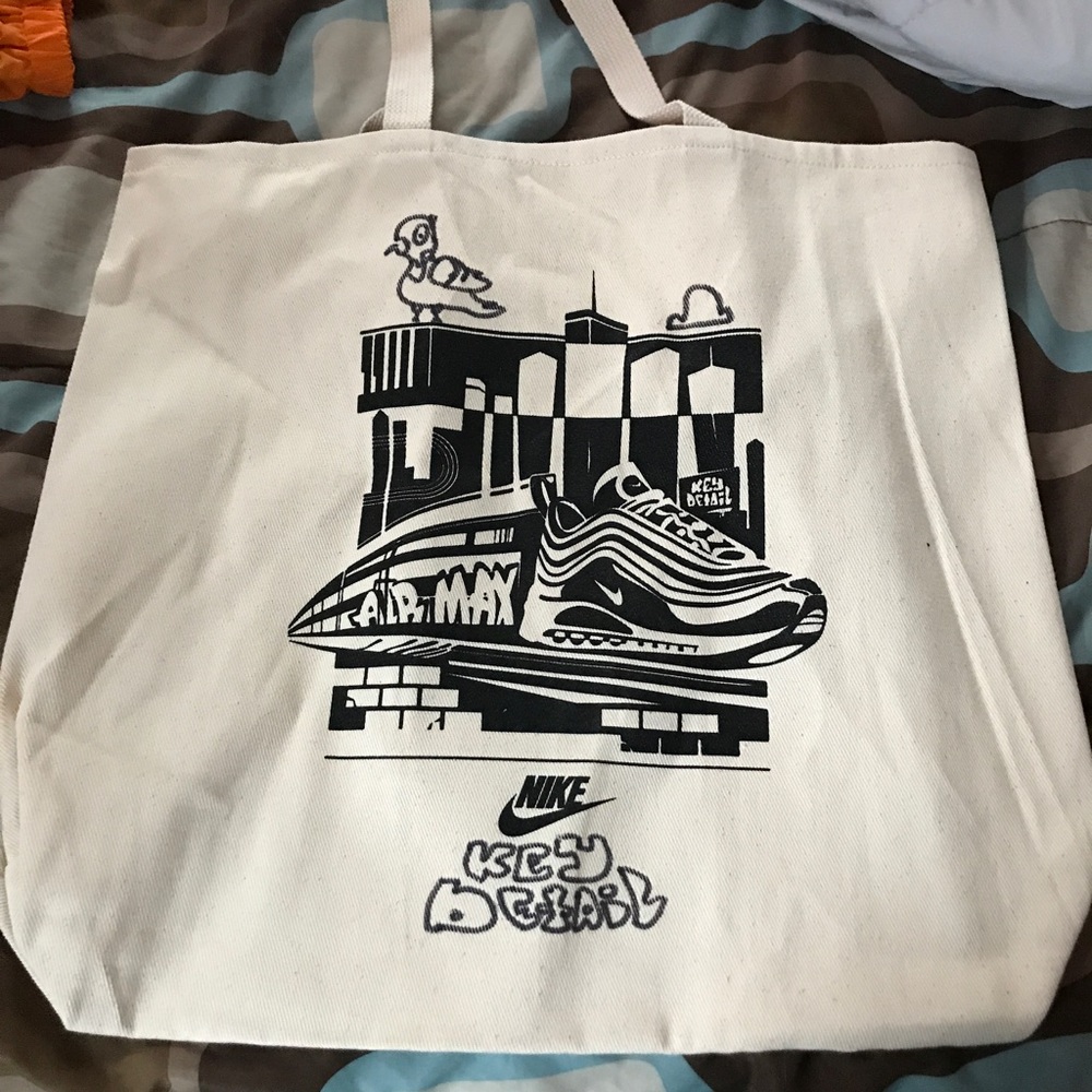 Nike "Key Detail" Tote