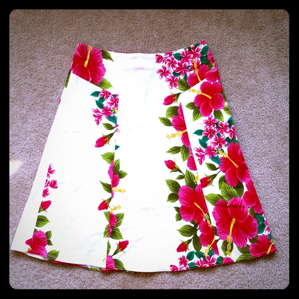 Floral print skirt