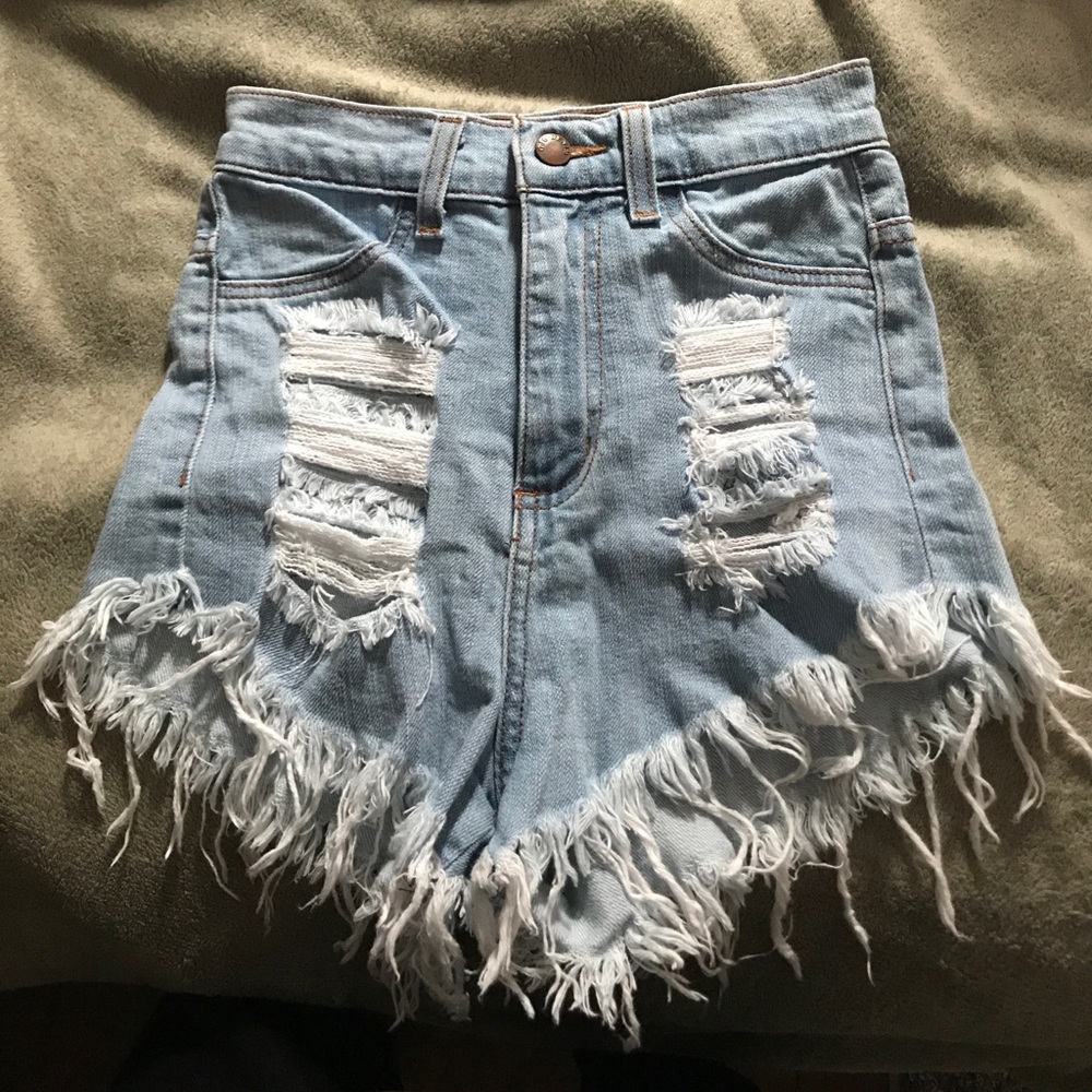 GJG Demin Daisy Dukes!