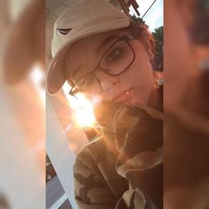 Meet your Posher, Marie