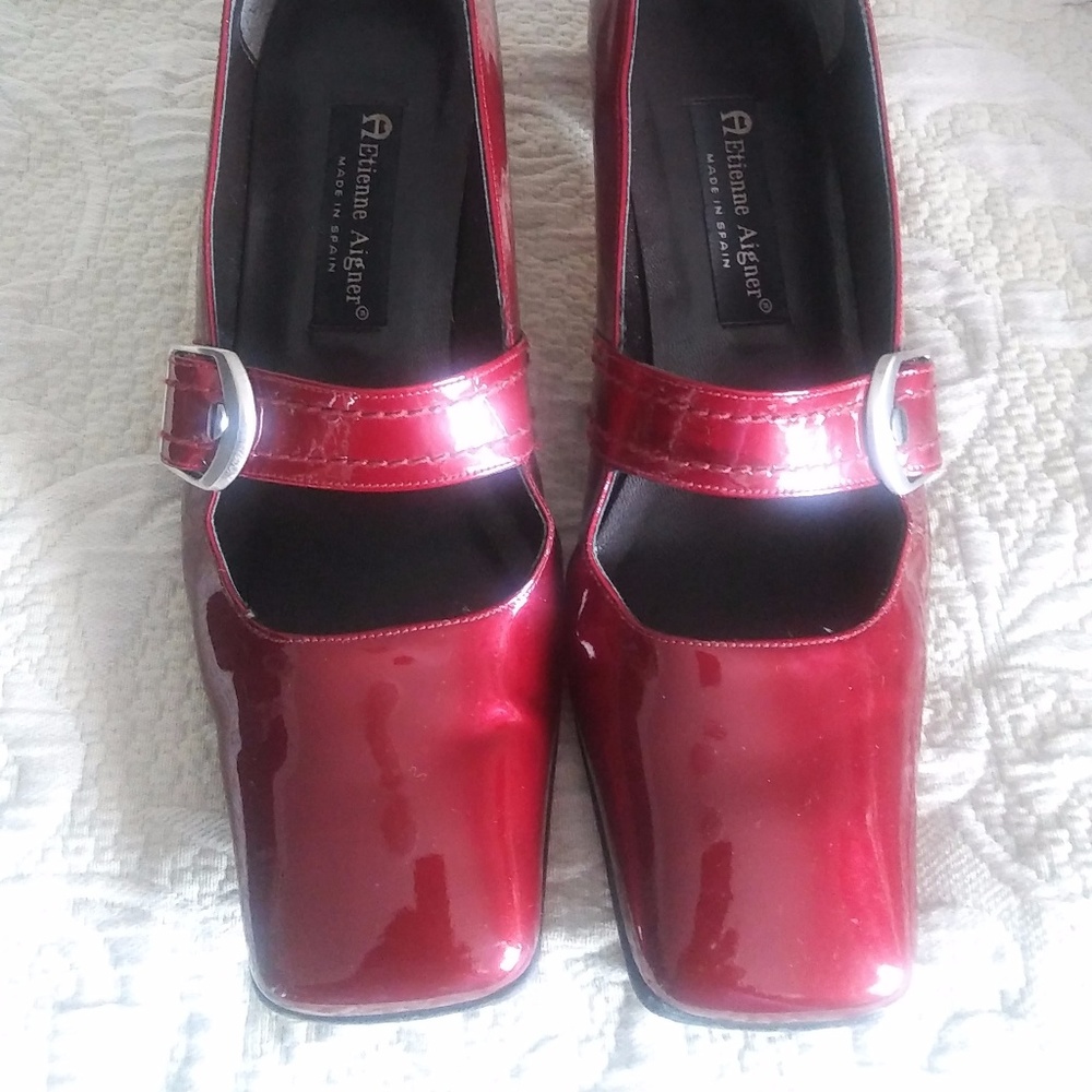 Etienne Aigner Patent Leather shoes