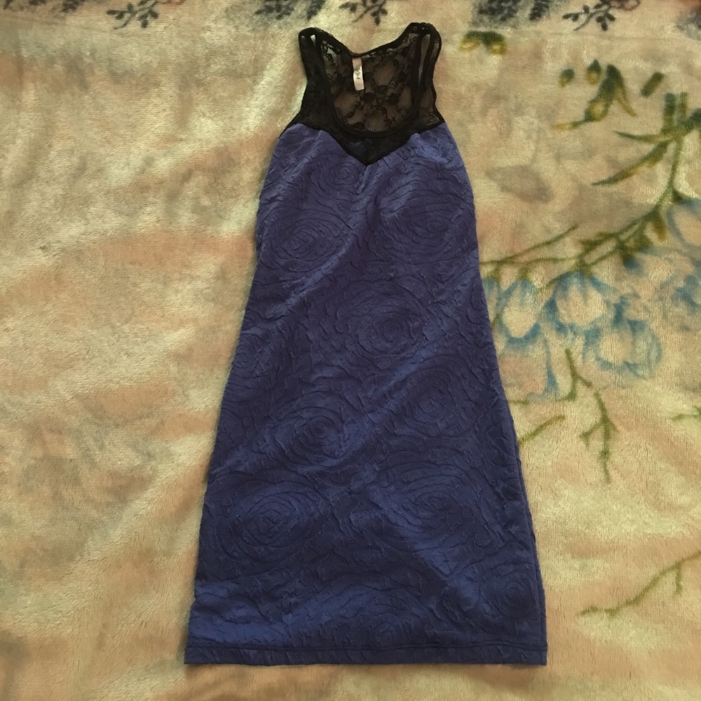 ❗️BUNDLE ME❗️Stretchy Lace Bodycon 👗