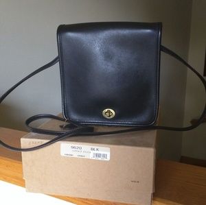 Vintage Coach Compact Pouch Black Leather Crossbod