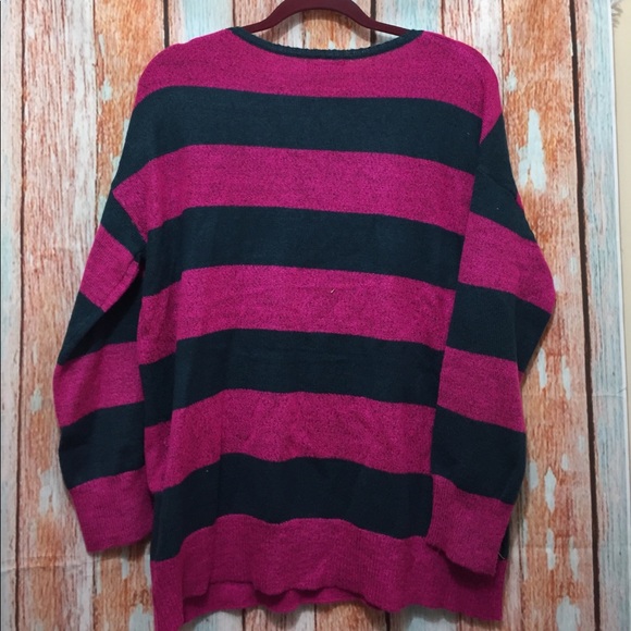 NEW BDG Women sweater size XS/S pink/rose STRIPED - Picture 5 of 5