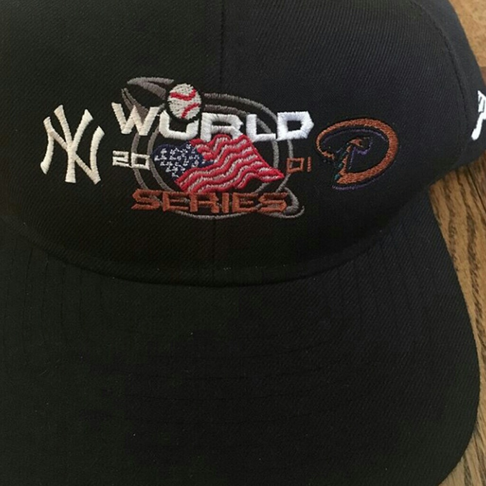 New York Yankees 2001 World Series snap back
