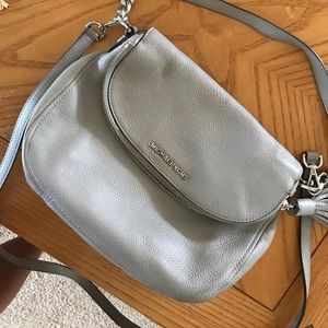 micheal kors crossbody