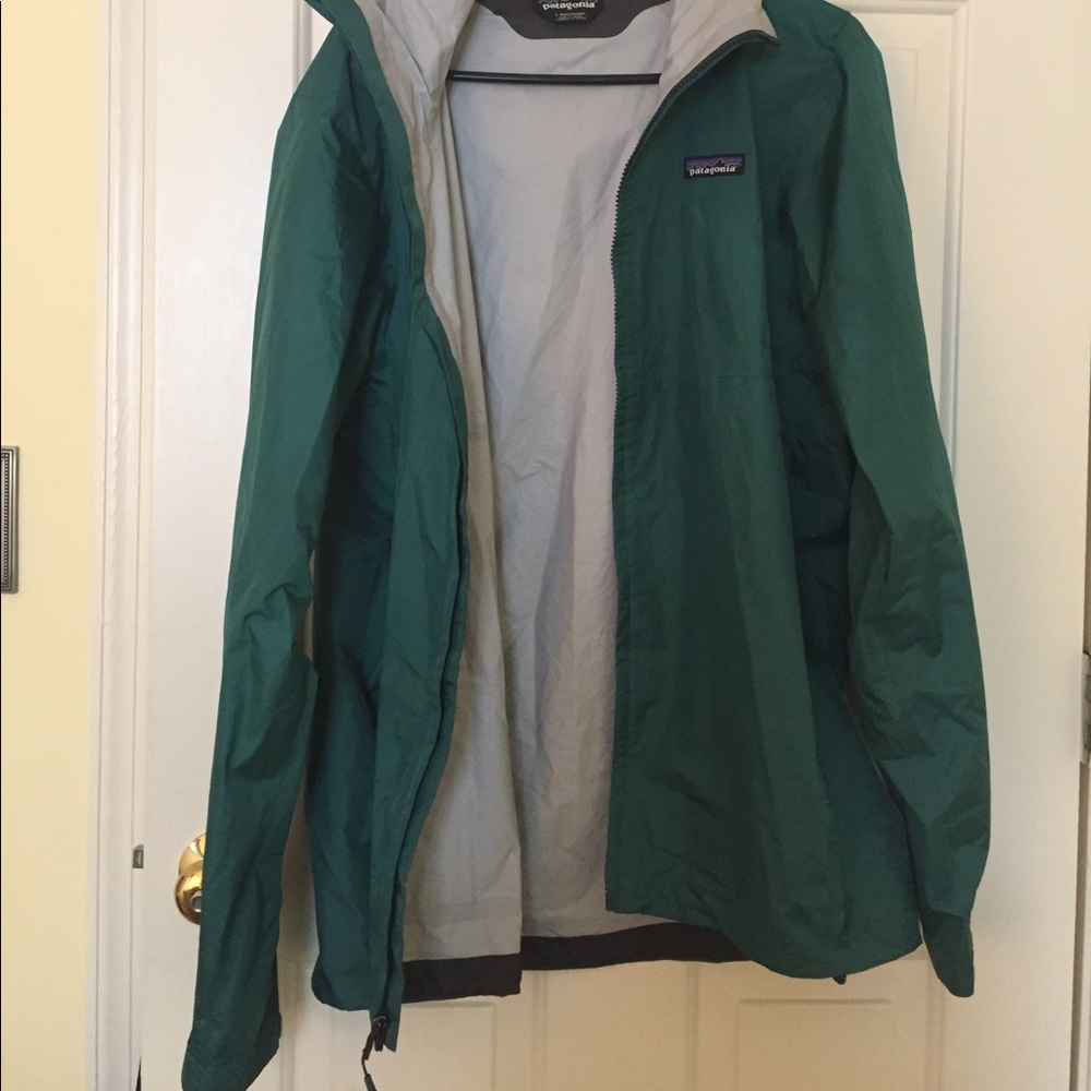 MEN's Patagonia Rain Jacket