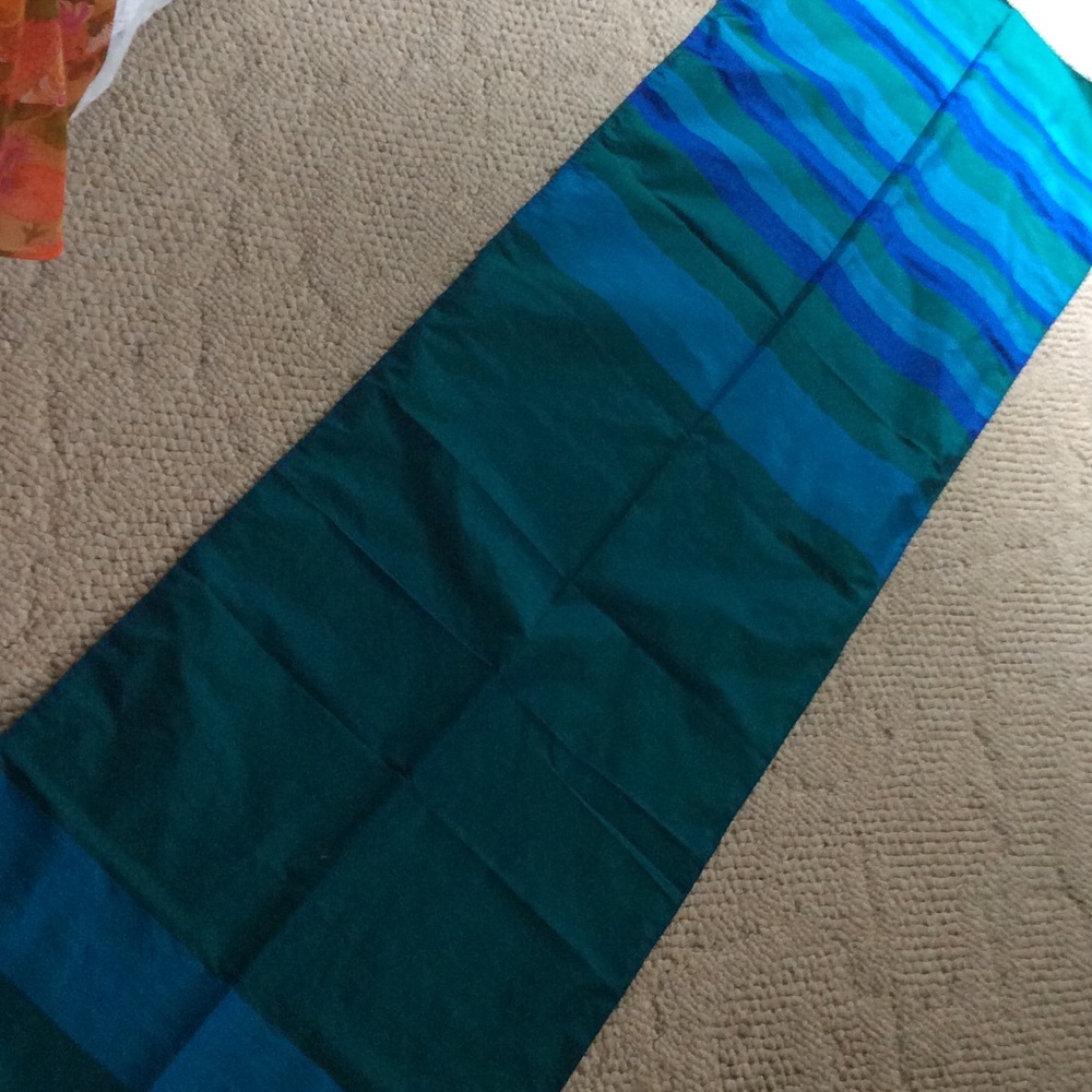 Silk wrap - Picture 3 of 4