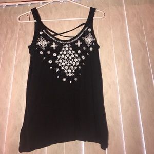 Black and white criss cross tank-top!