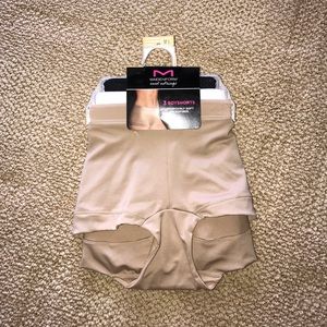 NWT Boy shorts NUDE, WHITE, BLACK