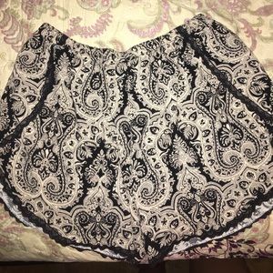 Shorts with ruffles and slit by the side!