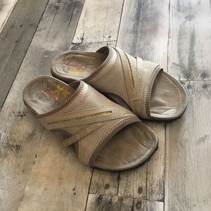 Merrell Terran Slide - Grey with Yellow Accents 8