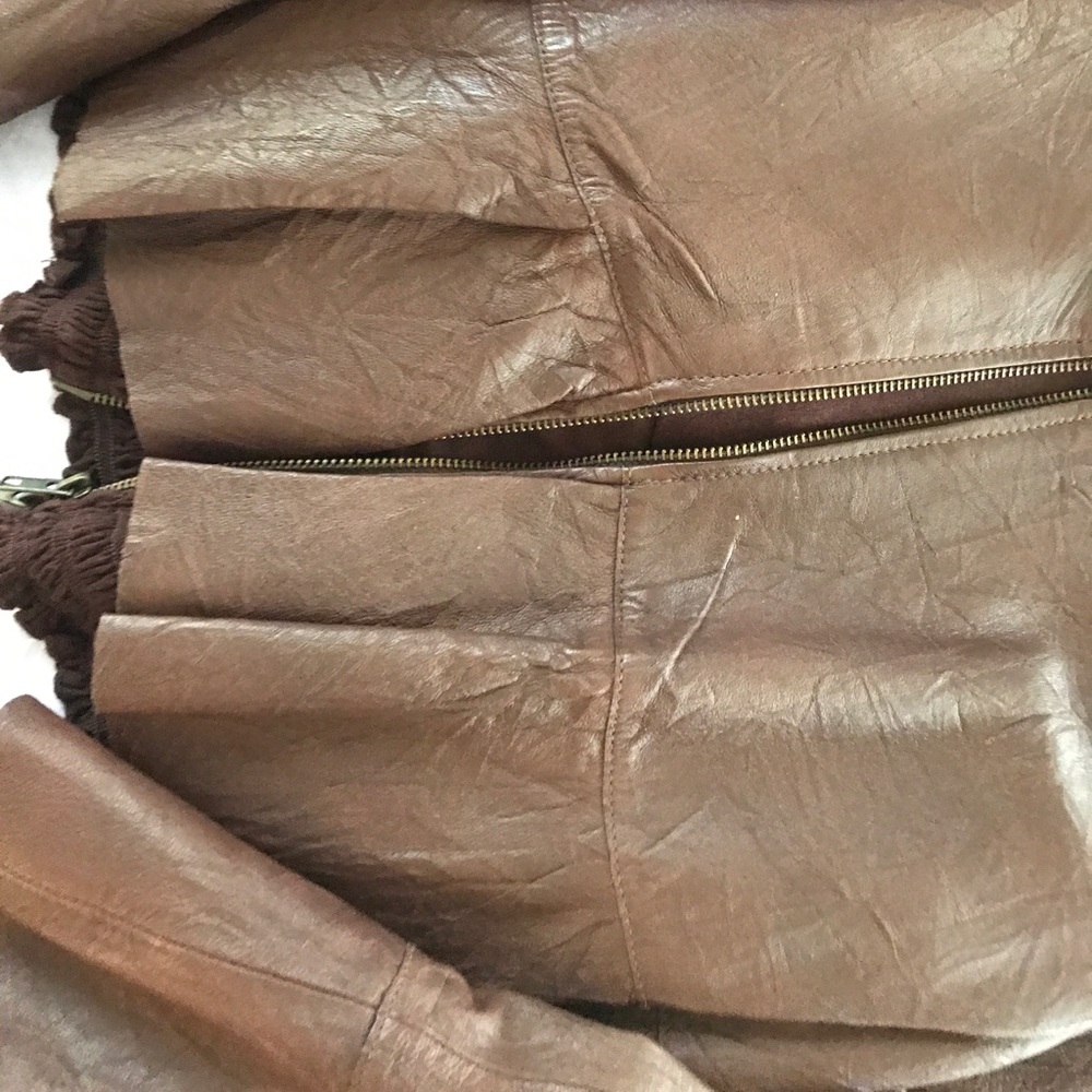 Short leather jacket - Picture 6 of 6