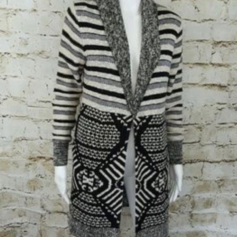 URBAN OUTFITTER ECOTE CARDIGAN SWEATER