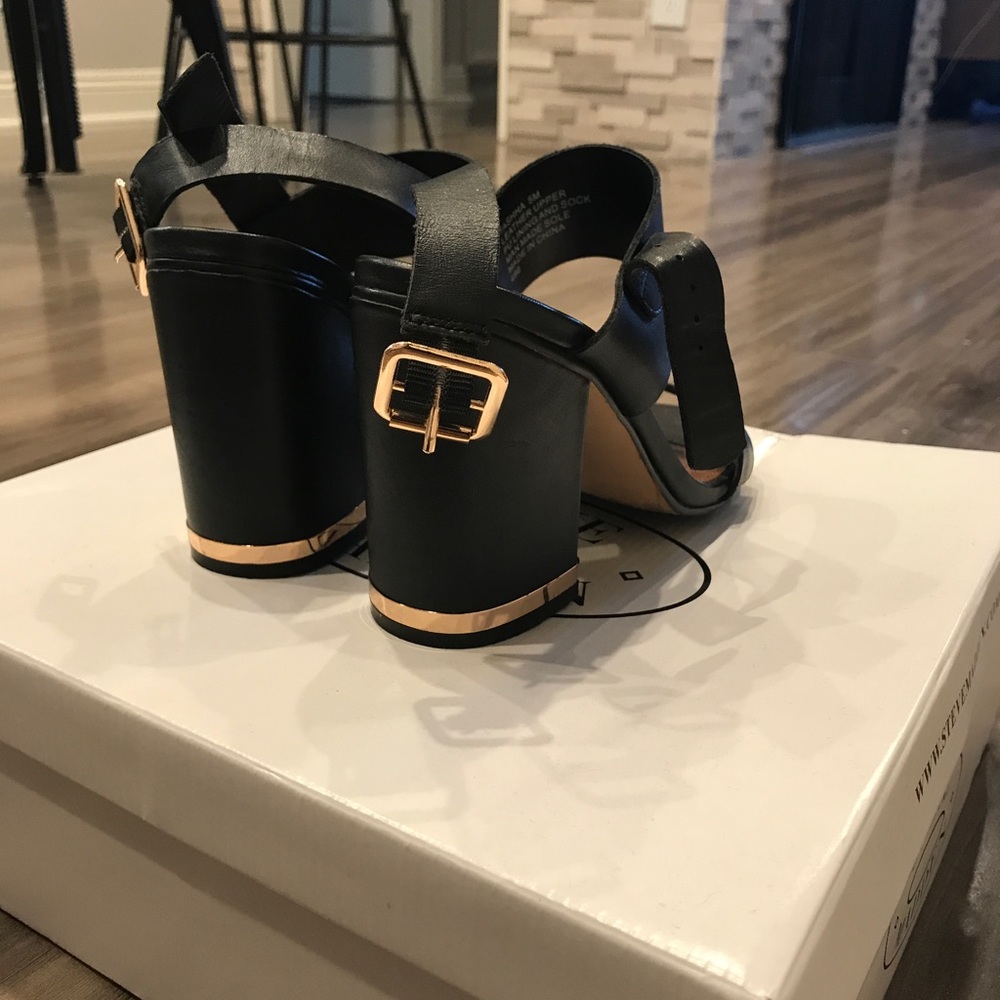 Steve Madden size 35 - Picture 3 of 3