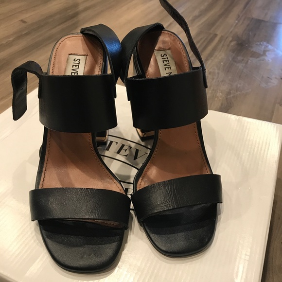 Steve Madden size 35 - Picture 2 of 3