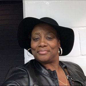 Meet your Posher, Annette