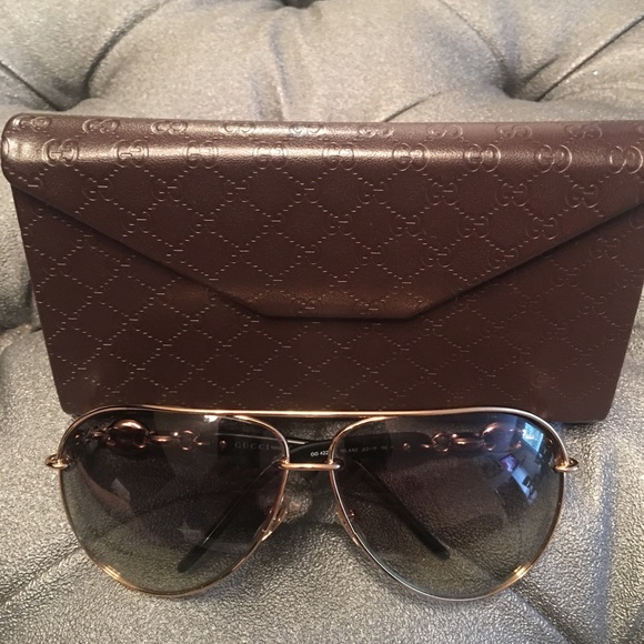 Gucci sunglasses 😎😎😎 - Picture 5 of 8