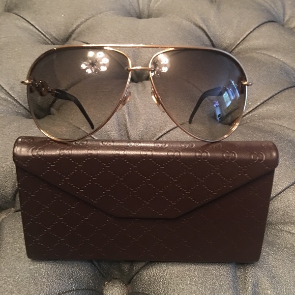 Gucci sunglasses 😎😎😎 - Picture 7 of 8