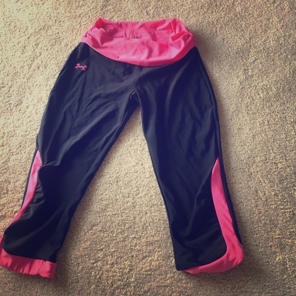 Under armpit workout capris - Picture 1 of 1