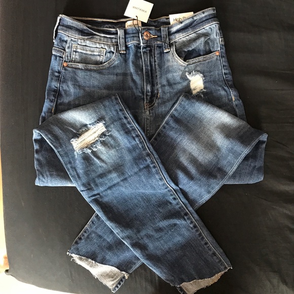 High Rise Cropped Jeans - Picture 5 of 6